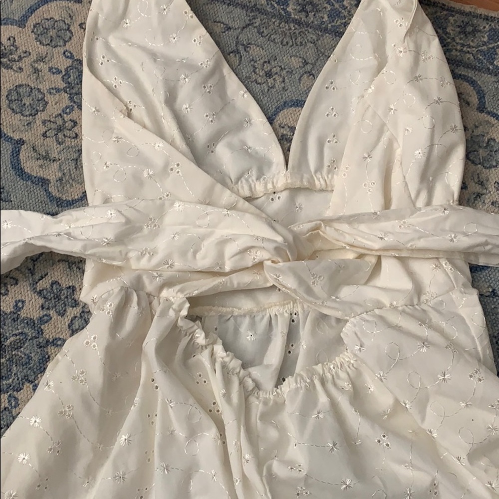 Cute White mini dress 🥥SUMMER SALE🥥 - Picture 5 of 6